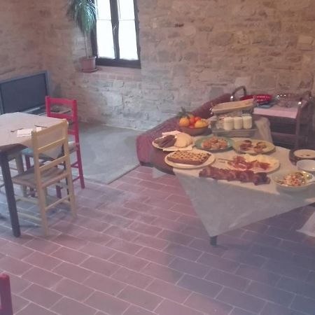 Il Gelso Room&Breakfast Pennabilli Bagian luar foto